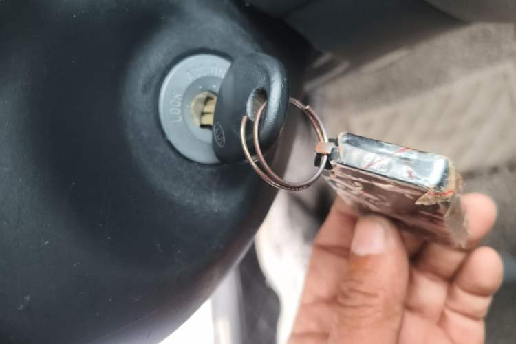 Used Kia K2 2011 Sedan 1.4L Automatic GLS Vehicle Key