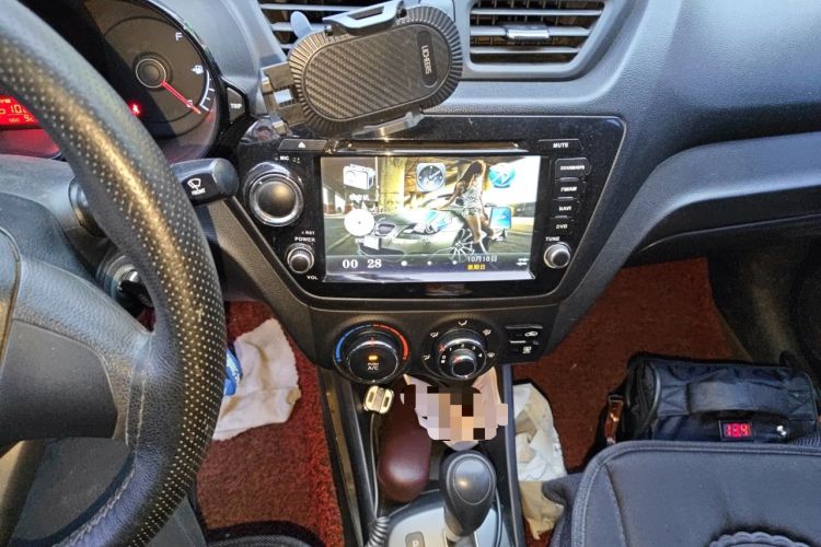Used Kia K2 2011 Sedan 1.4L Automatic GLS Audio And AC Panel