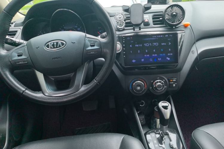 Used Kia K2 2011 Sedan 1.6L Automatic Transmission Premium Center Console