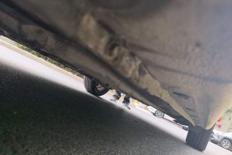 Used Kia K2 2011 Sedan 1.6L Automatic Transmission Premium Chassis Front Left