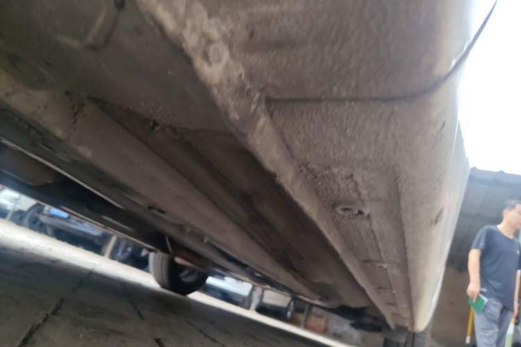 Used Kia K2 2011 Sedan 1.6L Automatic Transmission Premium Chassis Front Left