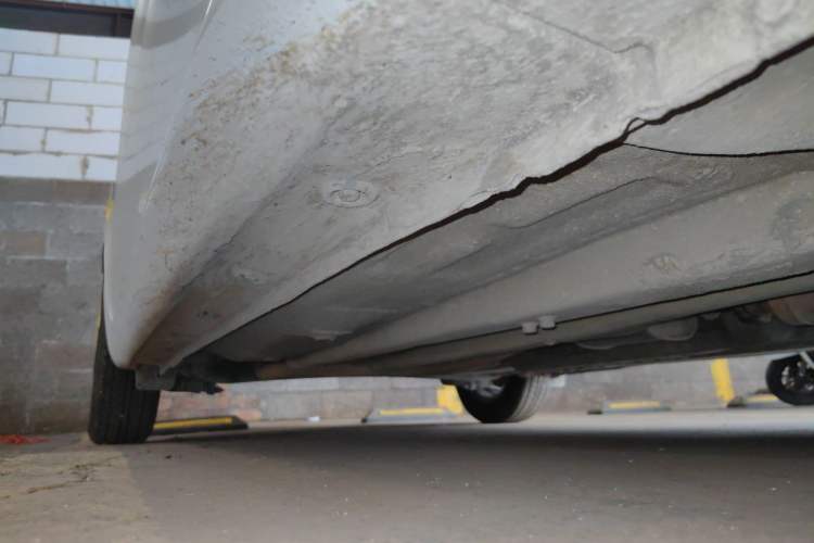 Used Kia K2 2011 Sedan 1.4L Manual Transmission GLS Chassis Front Right