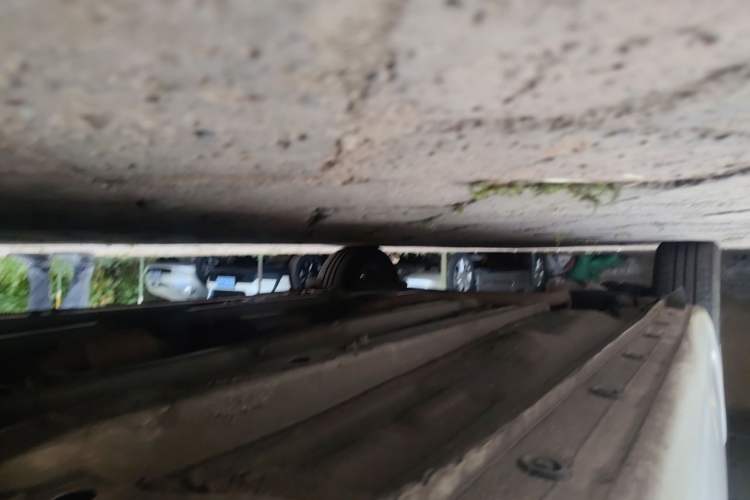 Used Kia K2 2011 Sedan 1.6L Automatic Transmission Premium Chassis Front Right