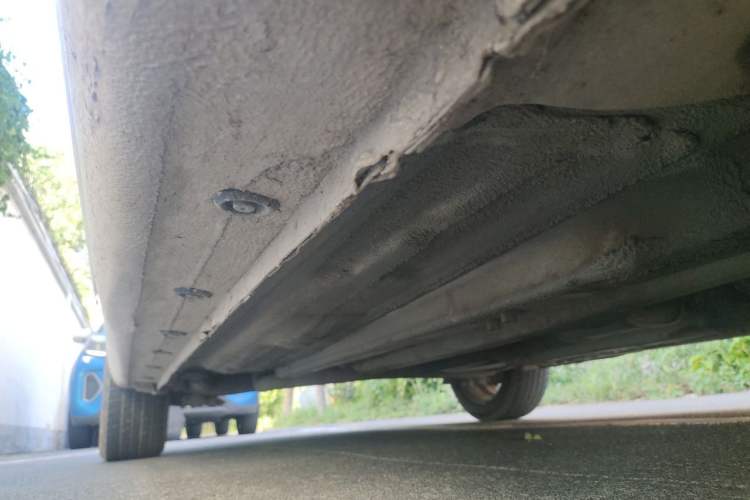 Used Kia K2 2011 Sedan 1.6L Automatic Transmission Premium Chassis Front Right