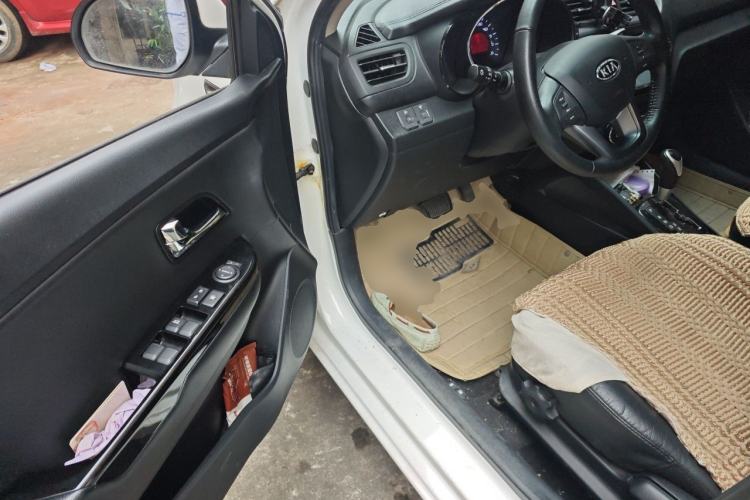 Used Kia K2 2011 Sedan 1.6L Automatic Transmission Premium Driver Seat
