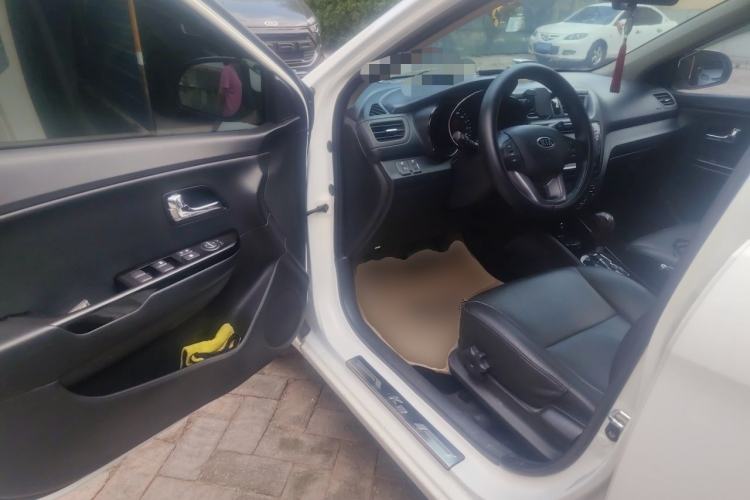Used Kia K2 2011 Sedan 1.6L Automatic Transmission Premium Driver Seat