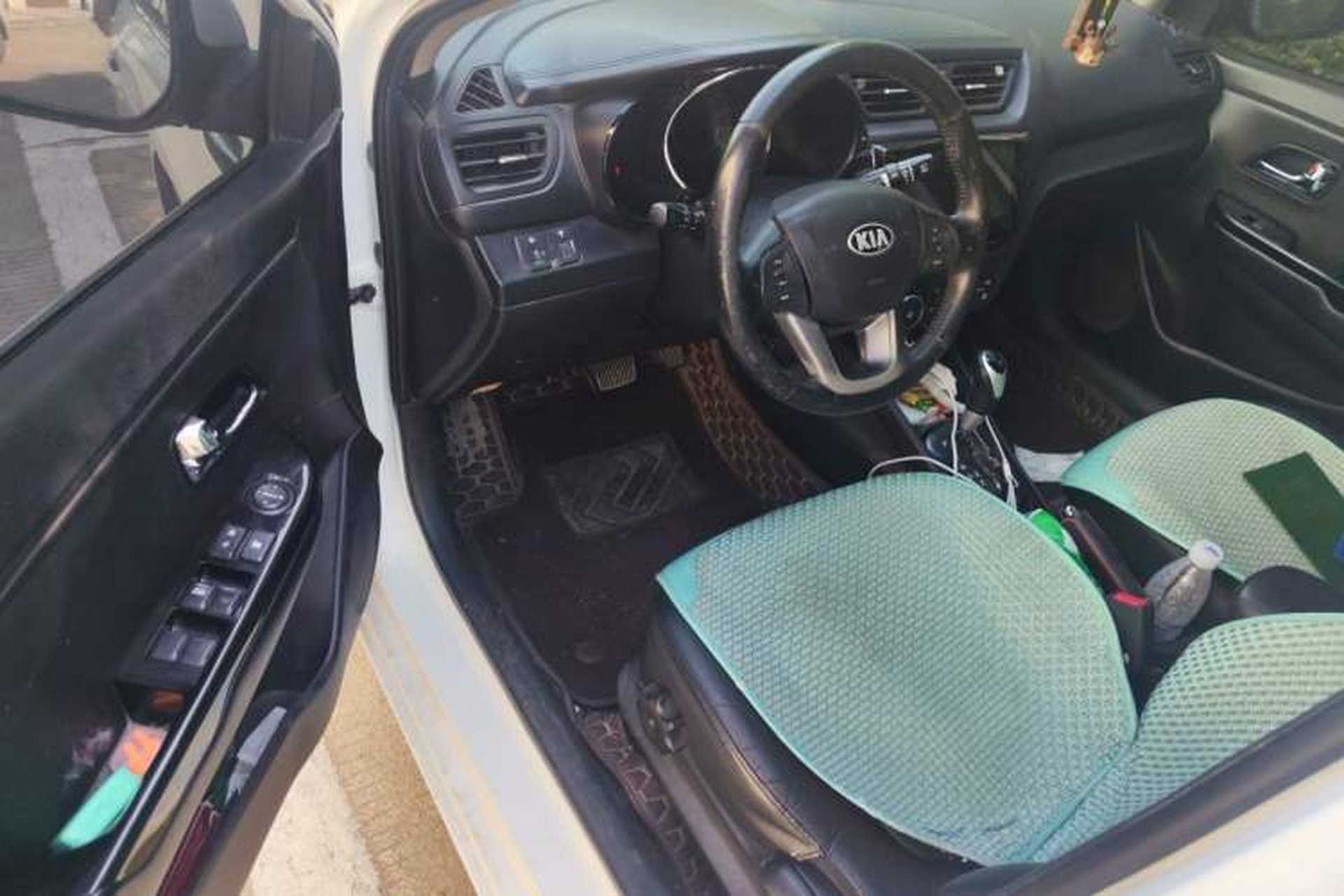 Used Kia K2 2011 Sedan 1.6L Automatic Transmission Premium Driver Seat