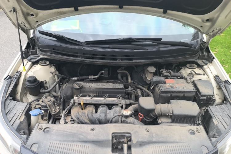 Used Kia K2 2011 Sedan 1.6L Automatic Transmission Premium Engine Bay