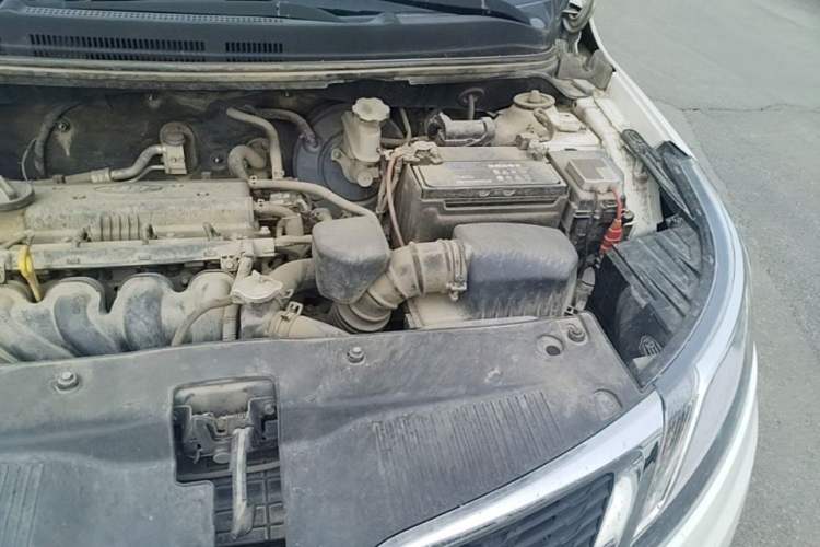 Used Kia K2 2011 Sedan 1.4L Manual Transmission GLS Engine Bay Left