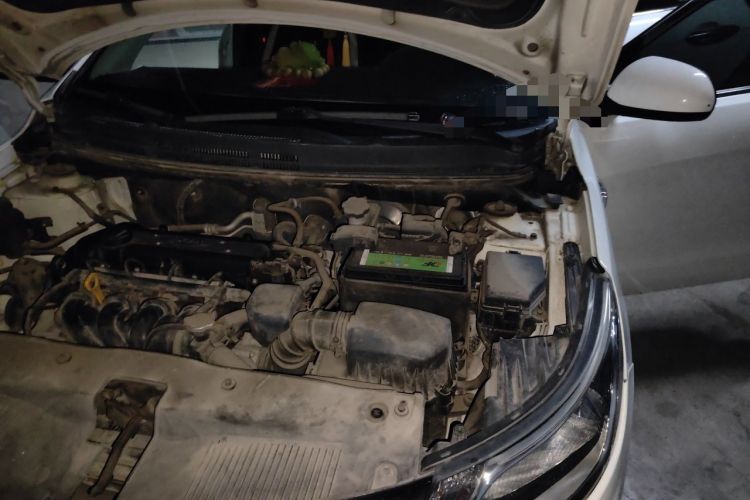 Used Kia K2 2011 Sedan 1.4L Manual Transmission GLS Engine Bay Left