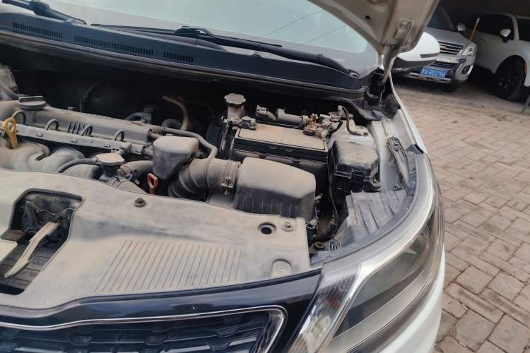 Used Kia K2 2011 Sedan 1.6L Automatic Transmission Premium Engine Bay Left