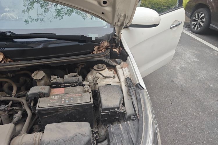 Used Kia K2 2011 Sedan 1.4L Automatic GLS Engine Bay Left