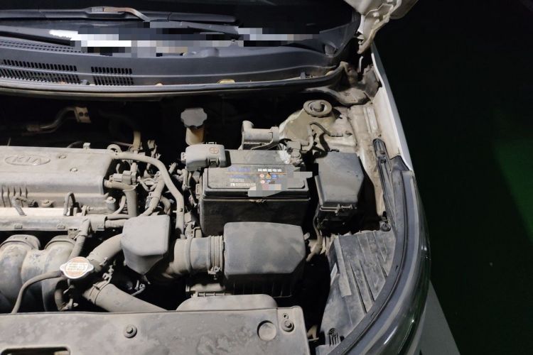 Used Kia K2 2011 Sedan 1.4L Manual Transmission GLS Engine Bay Left