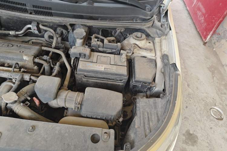Used Kia K2 2011 Sedan 1.4L Automatic GLS Engine Bay Left