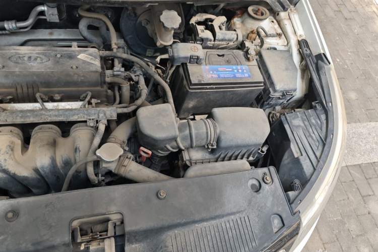 Used Kia K2 2011 Sedan 1.4L Automatic GLS Engine Bay Left