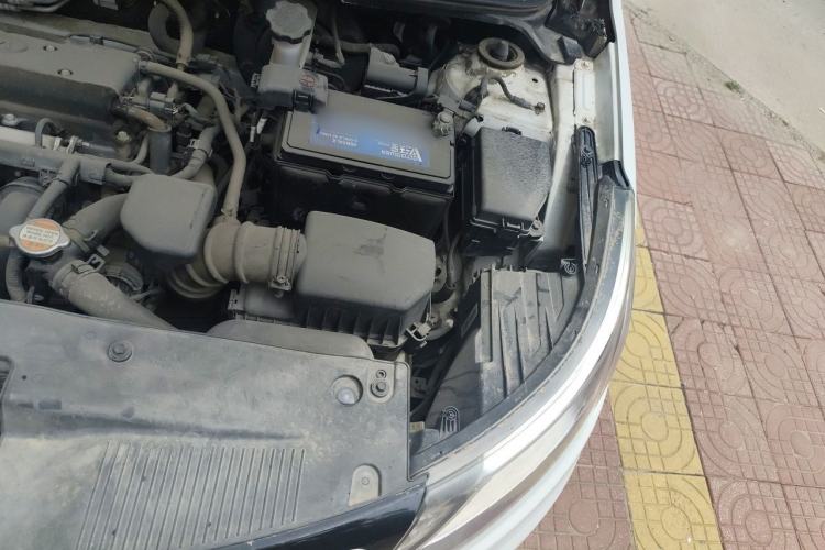 Used Kia K2 2011 Sedan 1.4L Manual Transmission GLS Engine Bay Left