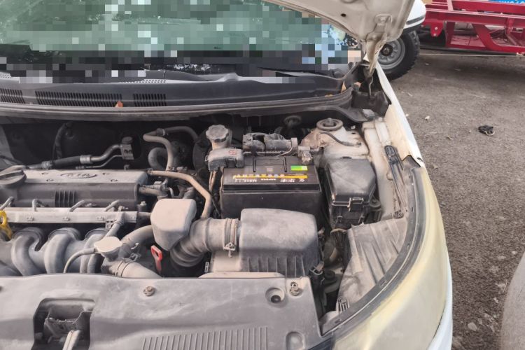 Used Kia K2 2011 Sedan 1.6L Automatic Transmission Premium Engine Bay Left