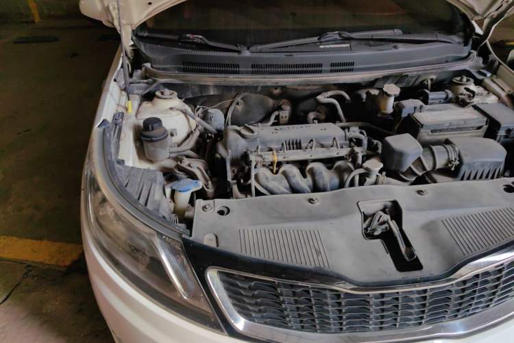 Used Kia K2 2011 Sedan 1.4L Manual Transmission GLS Engine Bay Right