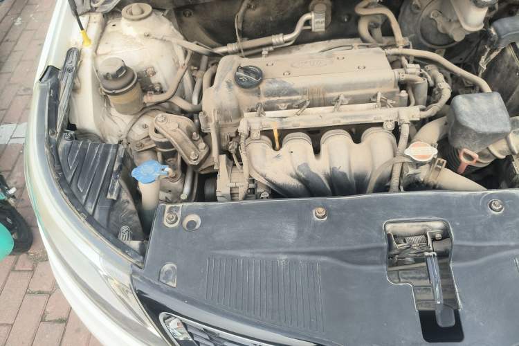 Used Kia K2 2011 Sedan 1.6L Automatic Transmission Premium Engine Bay Right