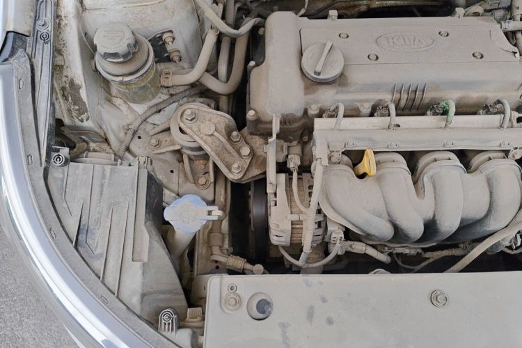 Used Kia K2 2011 Sedan 1.4L Automatic GLS Engine Bay Right