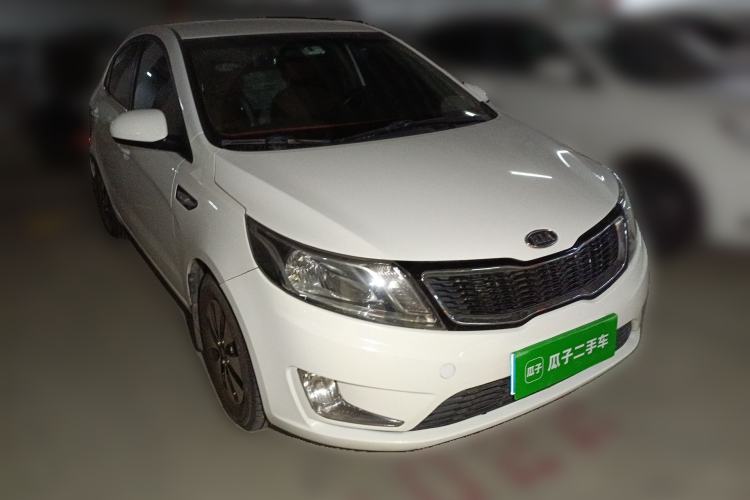 Used Kia K2 2011 Sedan 1.4L Manual Transmission GLS Front Right 45 Deg