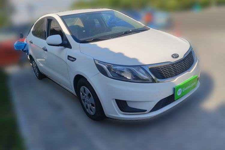 Used Kia K2 2011 Sedan 1.4L Automatic GLS Front Right 45 Deg