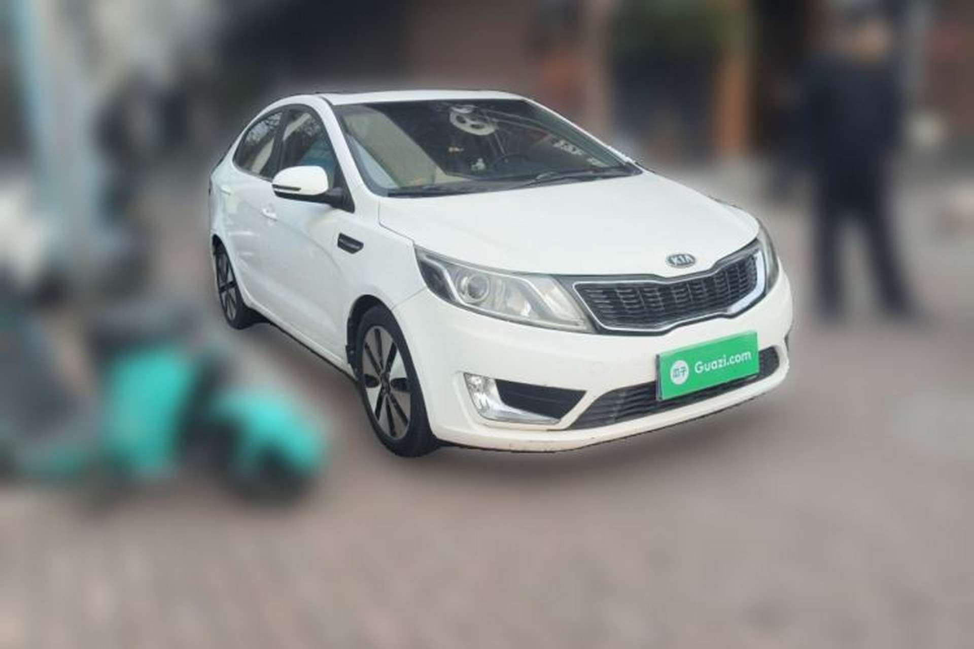 Used Kia K2 2011 Sedan 1.6L Automatic Transmission Premium Front Right 45 Deg
