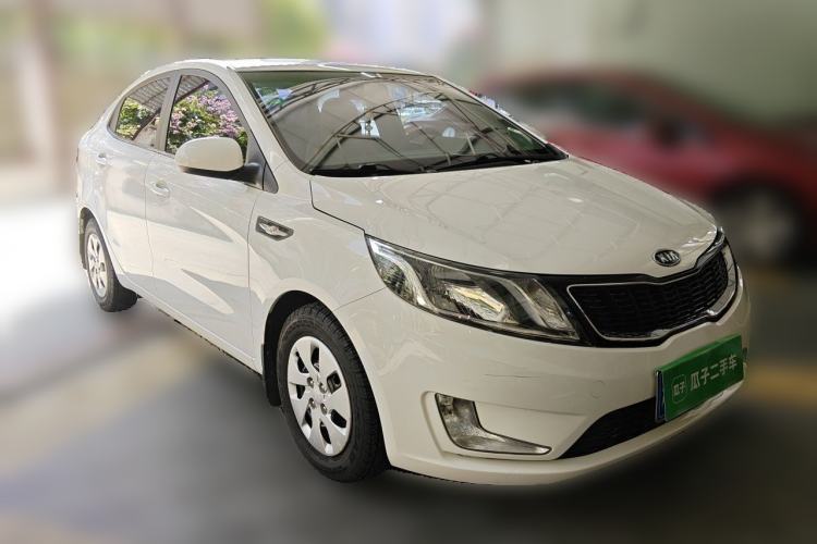 Used Kia K2 2011 Sedan 1.4L Automatic GLS Front Right 45 Deg