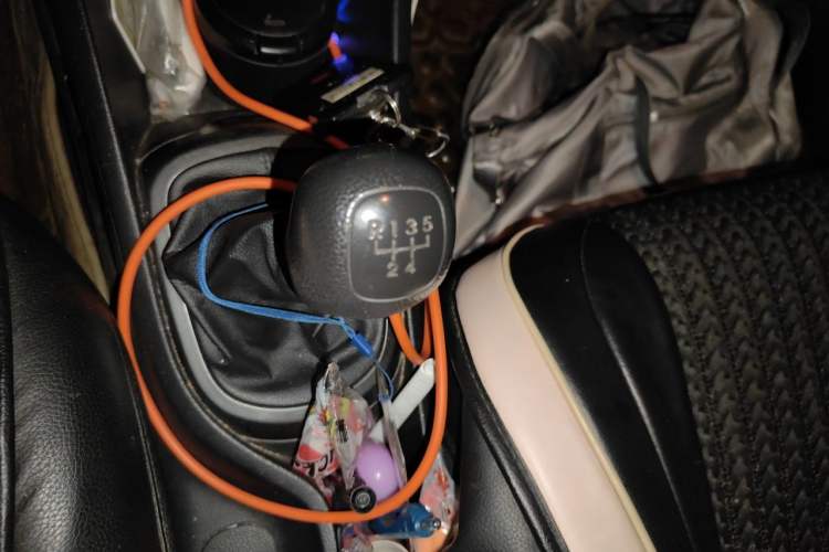 Used Kia K2 2011 Sedan 1.4L Manual Transmission GLS Gear Lever