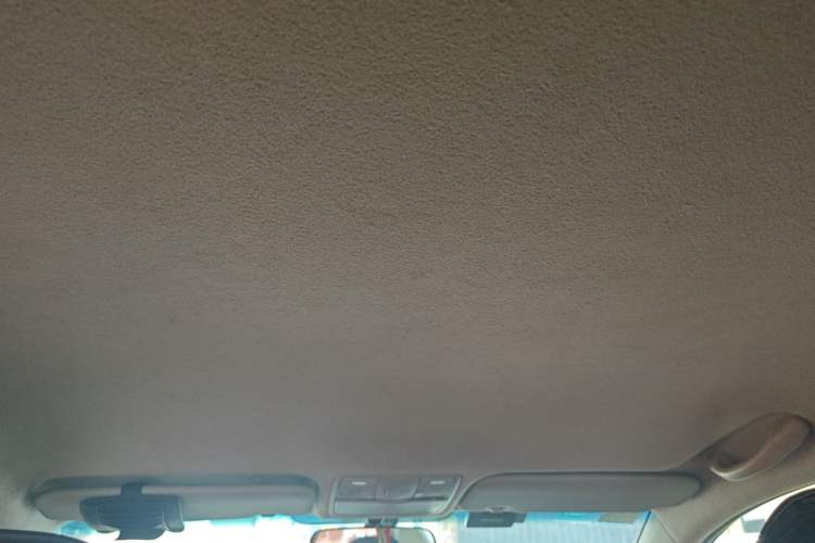Used Kia K2 2011 Sedan 1.4L Automatic GLS Headliner