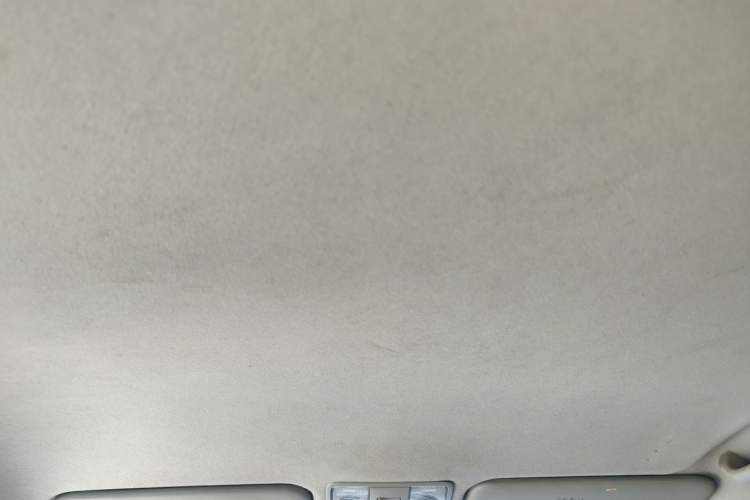 Used Kia K2 2011 Sedan 1.4L Manual Transmission GLS Headliner