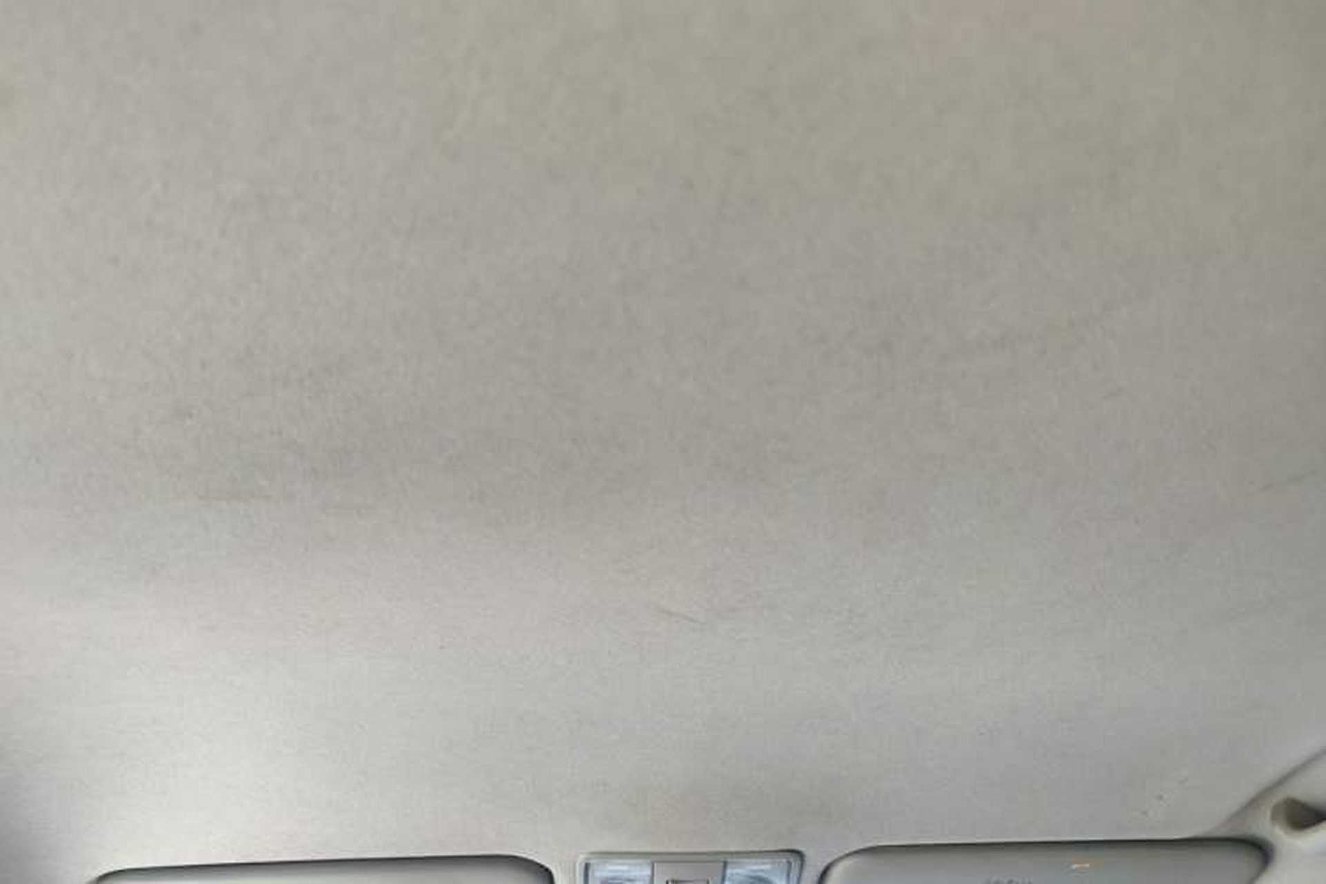 Used Kia K2 2011 Sedan 1.4L Manual Transmission GLS Headliner