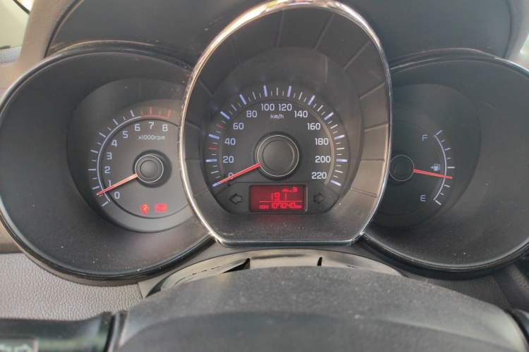 Used Kia K2 2011 Sedan 1.4L Manual Transmission GLS Instrument Cluster