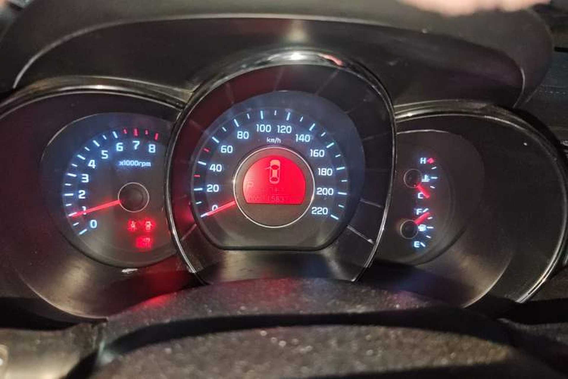 Used Kia K2 2011 Sedan 1.6L Automatic Transmission Premium Instrument Cluster