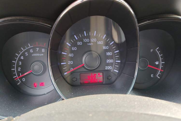 Used Kia K2 2011 Sedan 1.4L Manual Transmission GLS Instrument Cluster