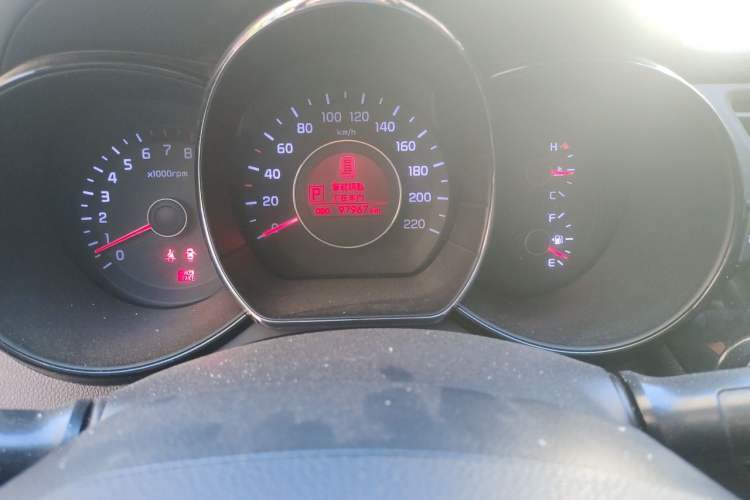 Used Kia K2 2011 Sedan 1.6L Automatic Transmission Premium Instrument Cluster