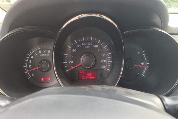 Used Kia K2 2011 Sedan 1.4L Manual Transmission GLS Instrument Cluster