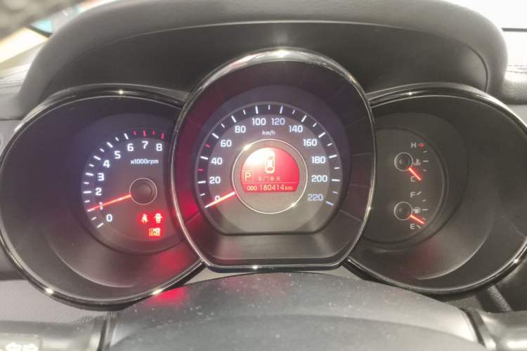 Used Kia K2 2011 Sedan 1.6L Automatic Transmission Premium Instrument Cluster