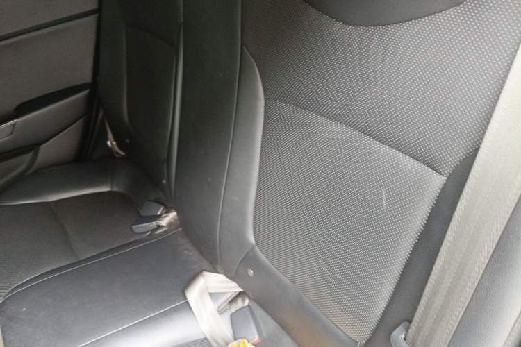 Used Kia K2 2011 Sedan 1.6L Automatic Transmission Premium Interior 4