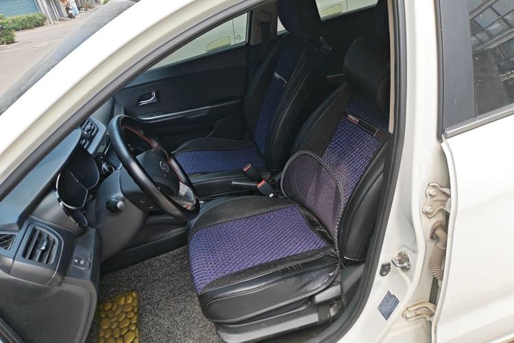 Used Kia K2 2011 Sedan 1.4L Automatic GLS Left Front Seat