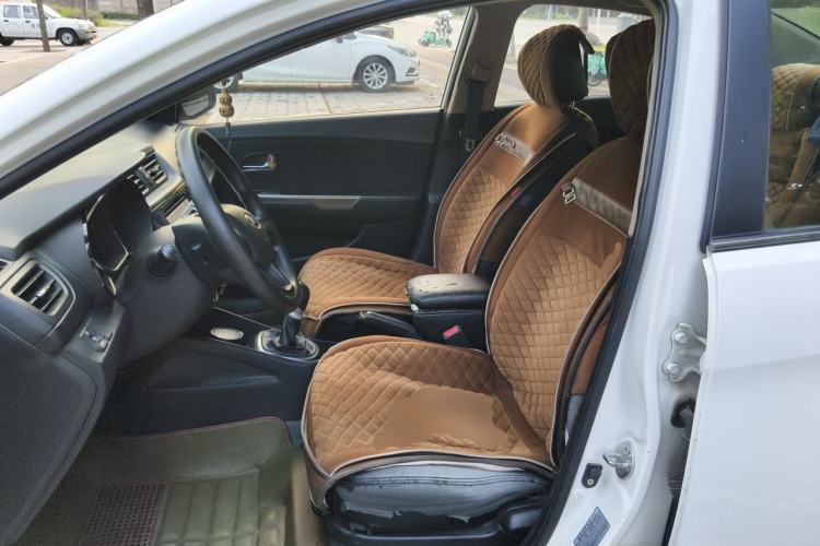 Used Kia K2 2011 Sedan 1.4L Manual Transmission GLS Left Front Seat