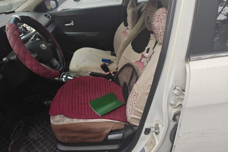 Used Kia K2 2011 Sedan 1.4L Automatic GLS Left Front Seat