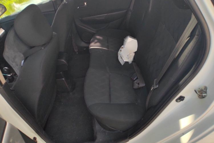 Used Kia K2 2011 Sedan 1.4L Manual Transmission GLS Left Rear Seat