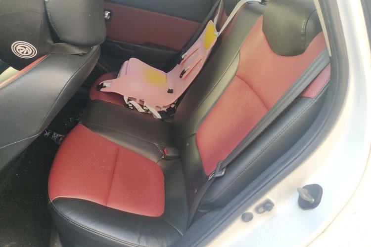 Used Kia K2 2011 Sedan 1.6L Automatic Transmission Premium Left Rear Seat