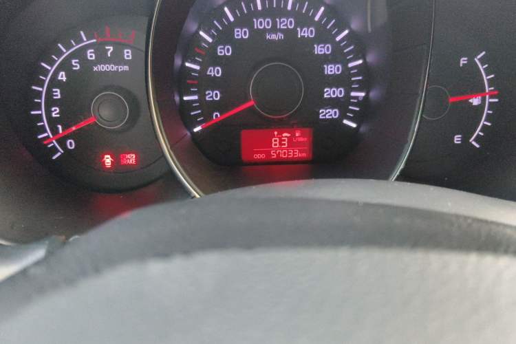 Used Kia K2 2011 Sedan 1.4L Manual Transmission GLS Odometer Close Up
