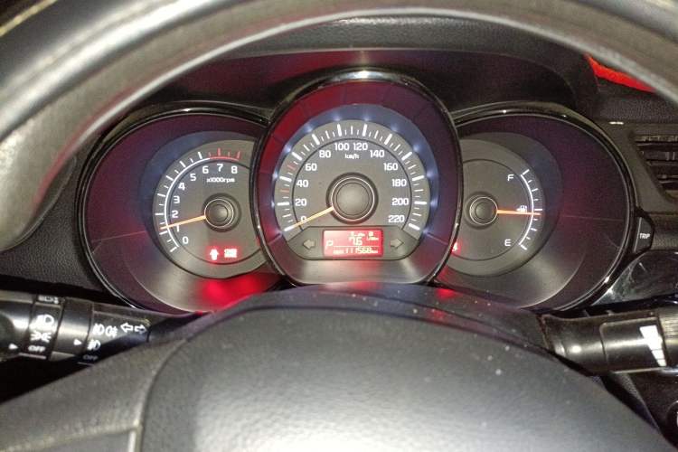 Used Kia K2 2011 Sedan 1.4L Manual Transmission GLS Odometer Close Up