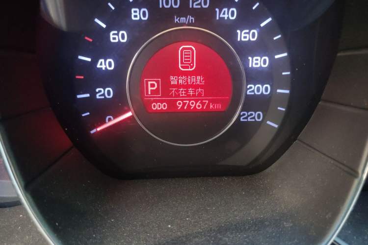 Used Kia K2 2011 Sedan 1.6L Automatic Transmission Premium Odometer Close Up