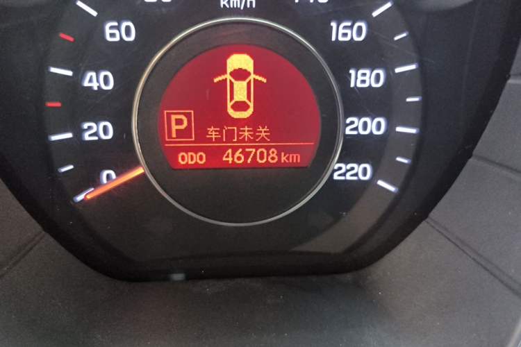 Used Kia K2 2011 Sedan 1.6L Automatic Transmission Premium Odometer Close Up