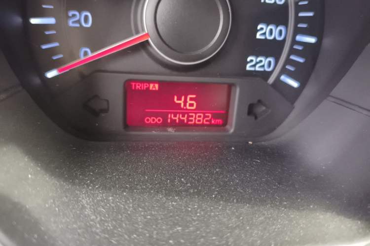 Used Kia K2 2011 Sedan 1.4L Manual Transmission GLS Odometer Close Up