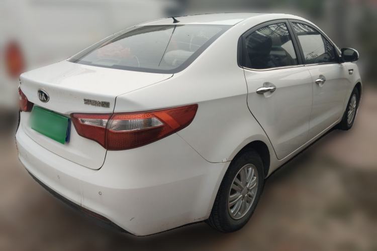 Used Kia K2 2011 Sedan 1.4L Manual Transmission GLS Rear Right 45 Deg